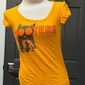 Hooters Orange Graphic Tee, Rare Old Logo